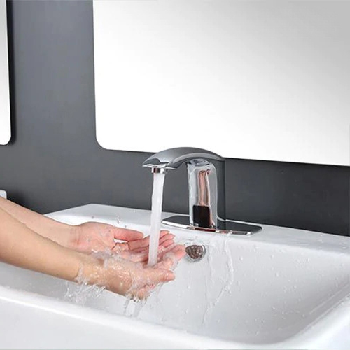 Single Handle Pull Down Sprayer Kitchen Faucet With Motion Sensor